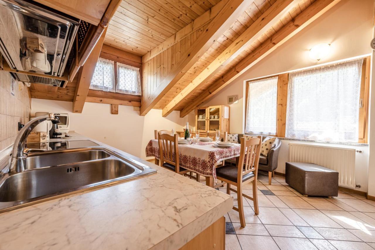 Villetta Val Di Sole คอมเมซซาดูรา ภายนอก รูปภาพ