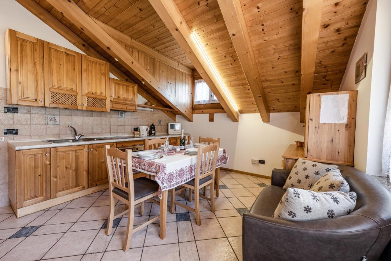 Villetta Val Di Sole คอมเมซซาดูรา ภายนอก รูปภาพ
