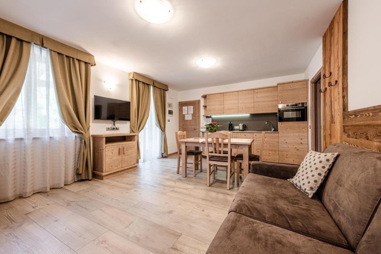 Villetta Val Di Sole คอมเมซซาดูรา ภายนอก รูปภาพ